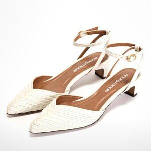 Anonymous Copenhagen kitten-heel shoe, size 8 / 39 Euro, shiny lamb white, NWT